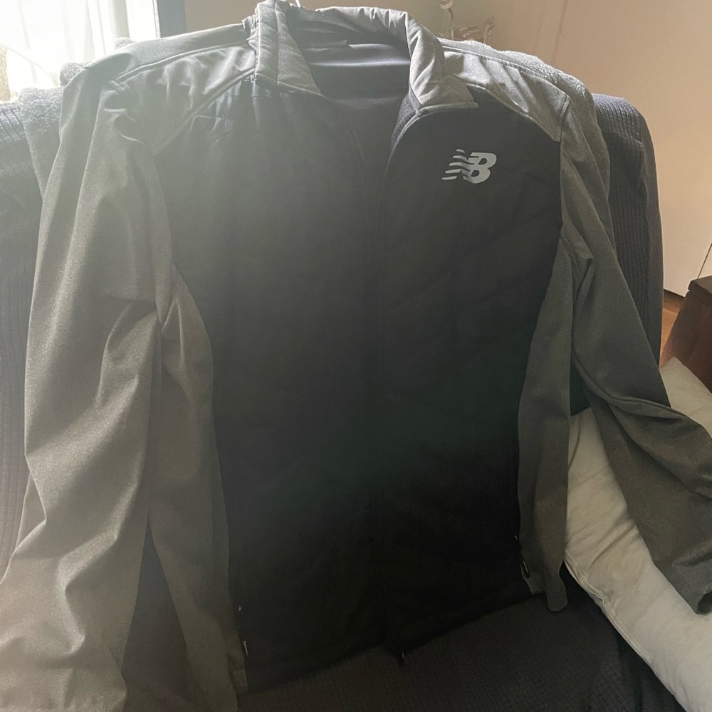 New balance light weight jogging jacket